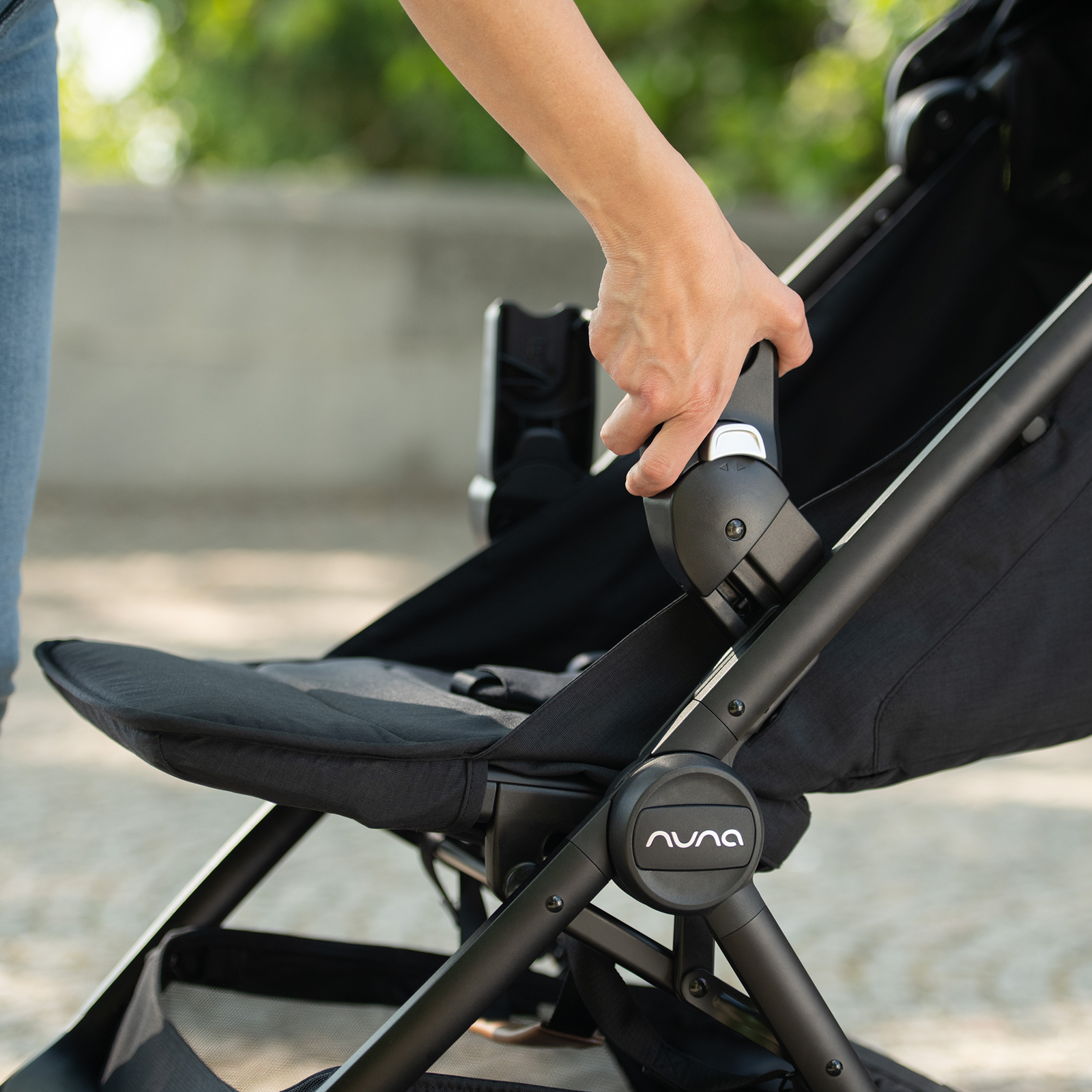 Nuna TRVL / TRVL lx Adapter